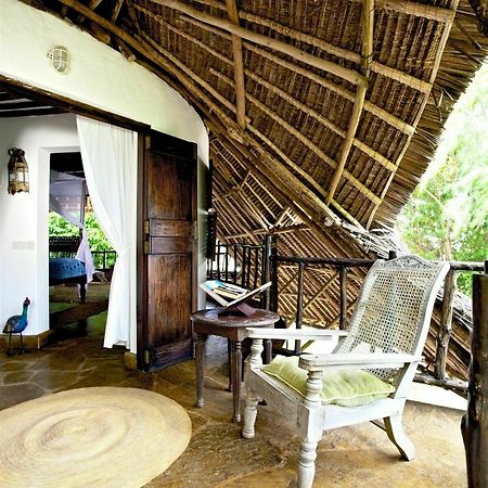 Kinondo Kwetu Hotel Diani Beach Exterior photo