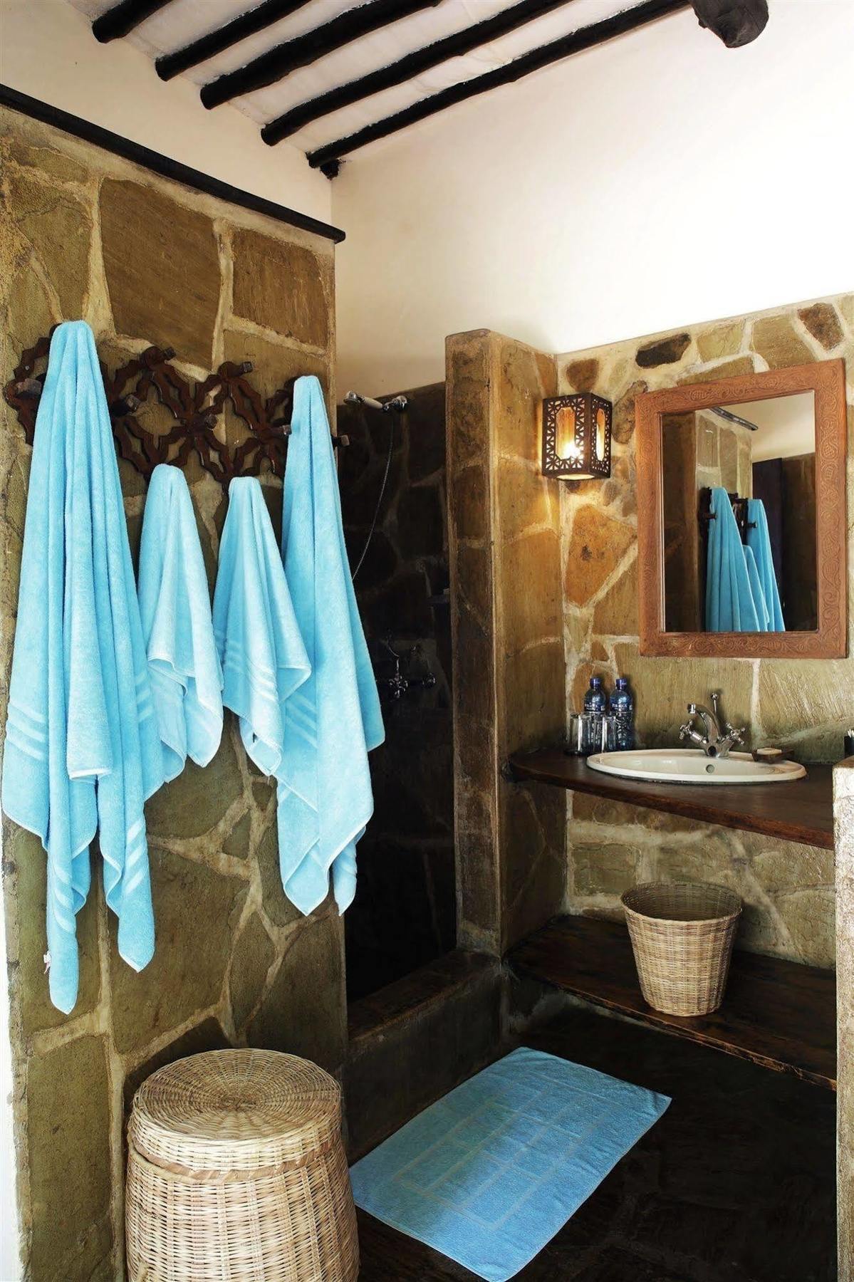 Kinondo Kwetu Hotel Diani Beach Exterior photo