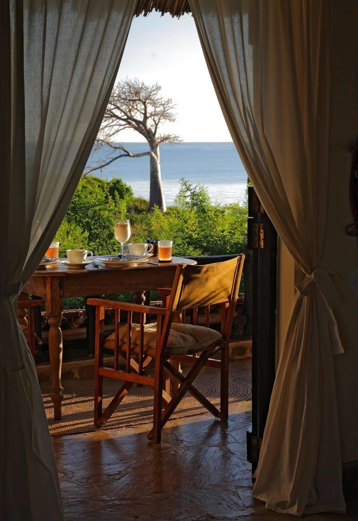 Kinondo Kwetu Hotel Diani Beach Exterior photo