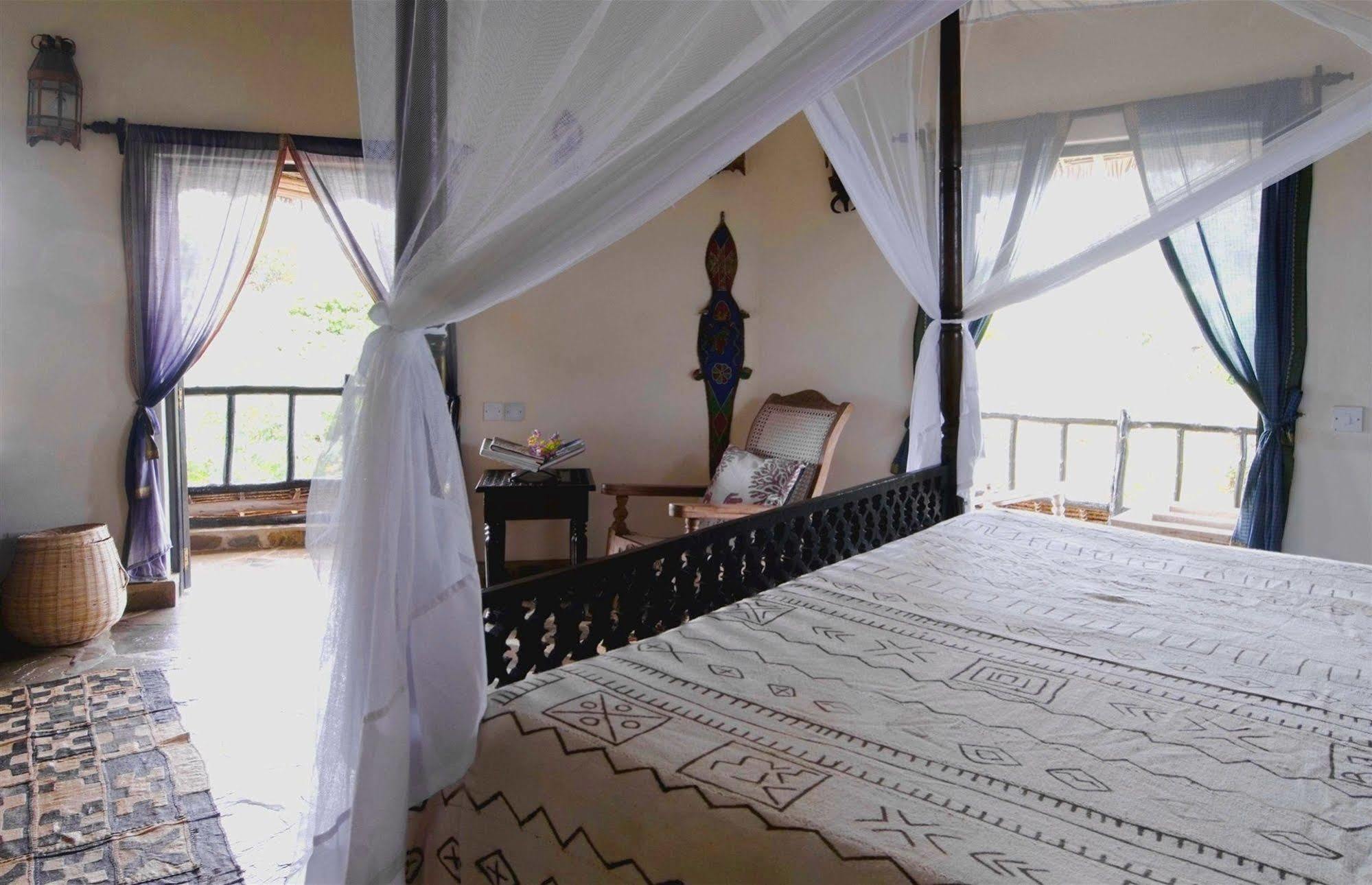 Kinondo Kwetu Hotel Diani Beach Exterior photo