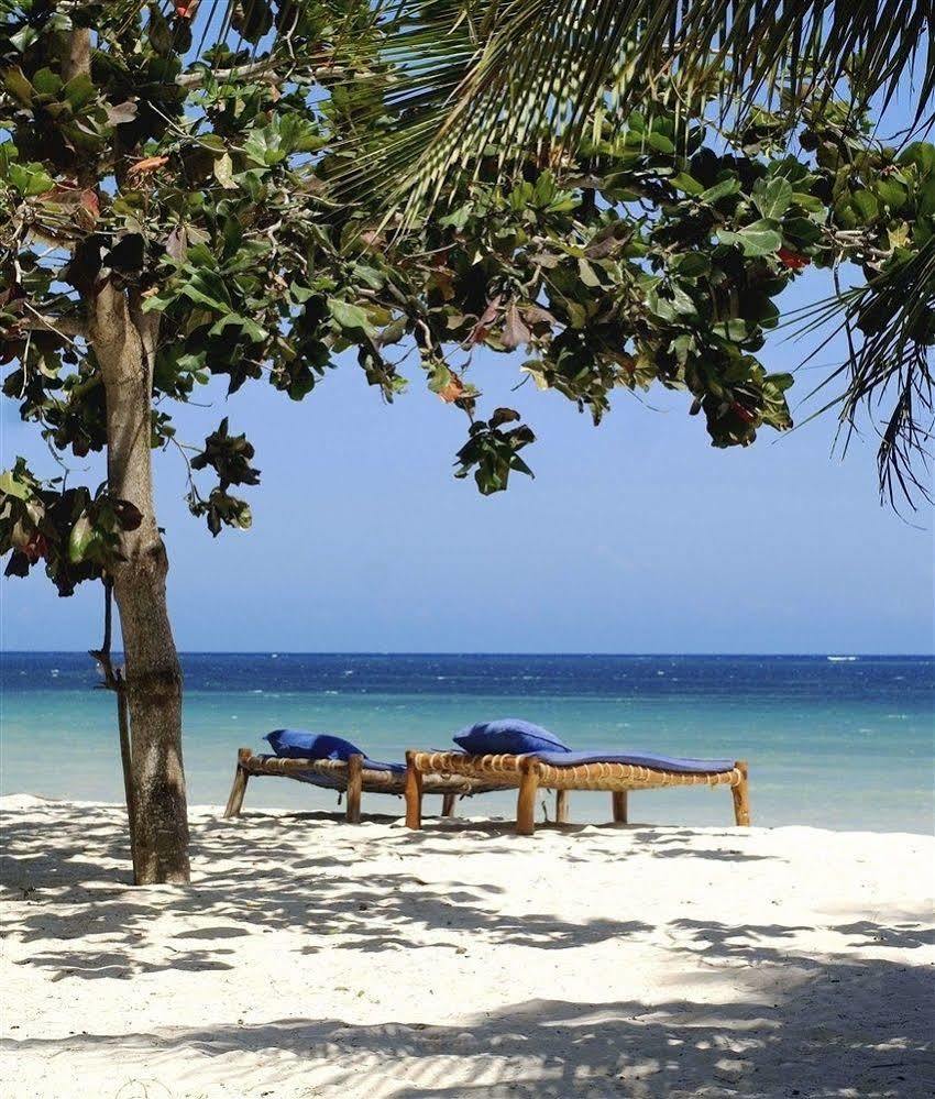 Kinondo Kwetu Hotel Diani Beach Exterior photo