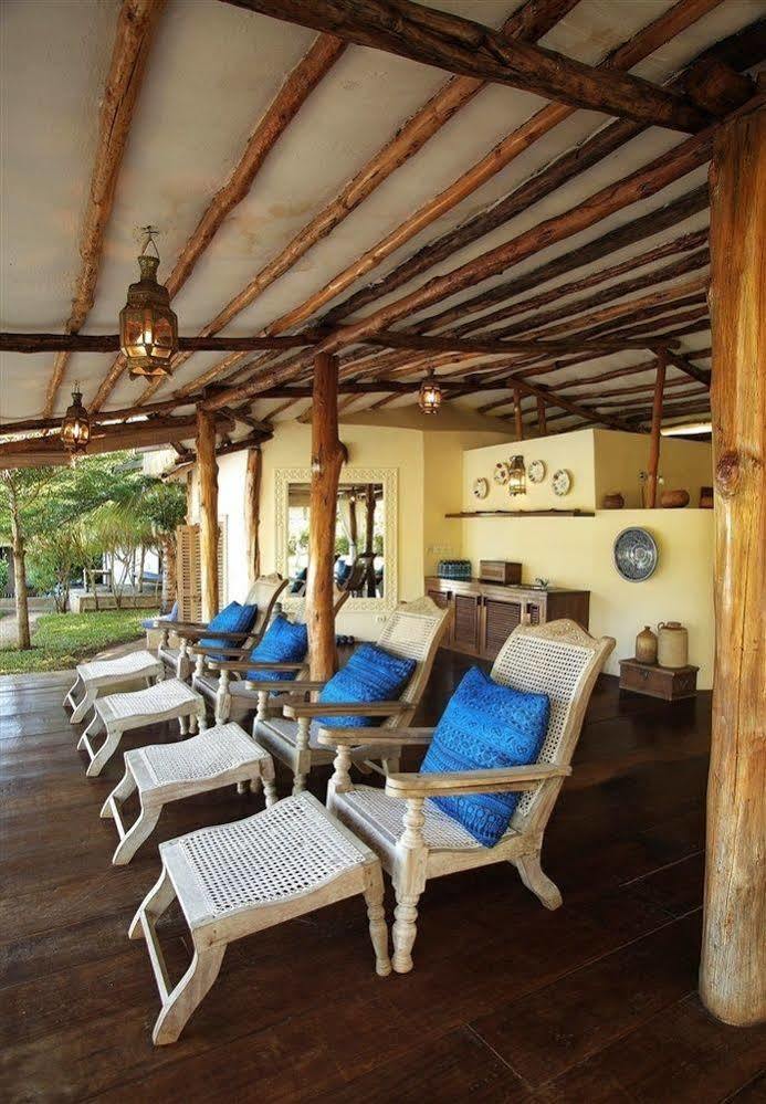 Kinondo Kwetu Hotel Diani Beach Exterior photo
