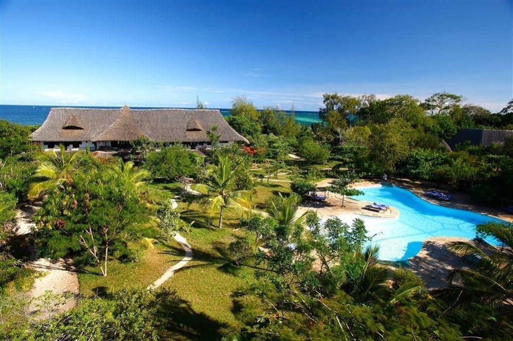Kinondo Kwetu Hotel Diani Beach Exterior photo